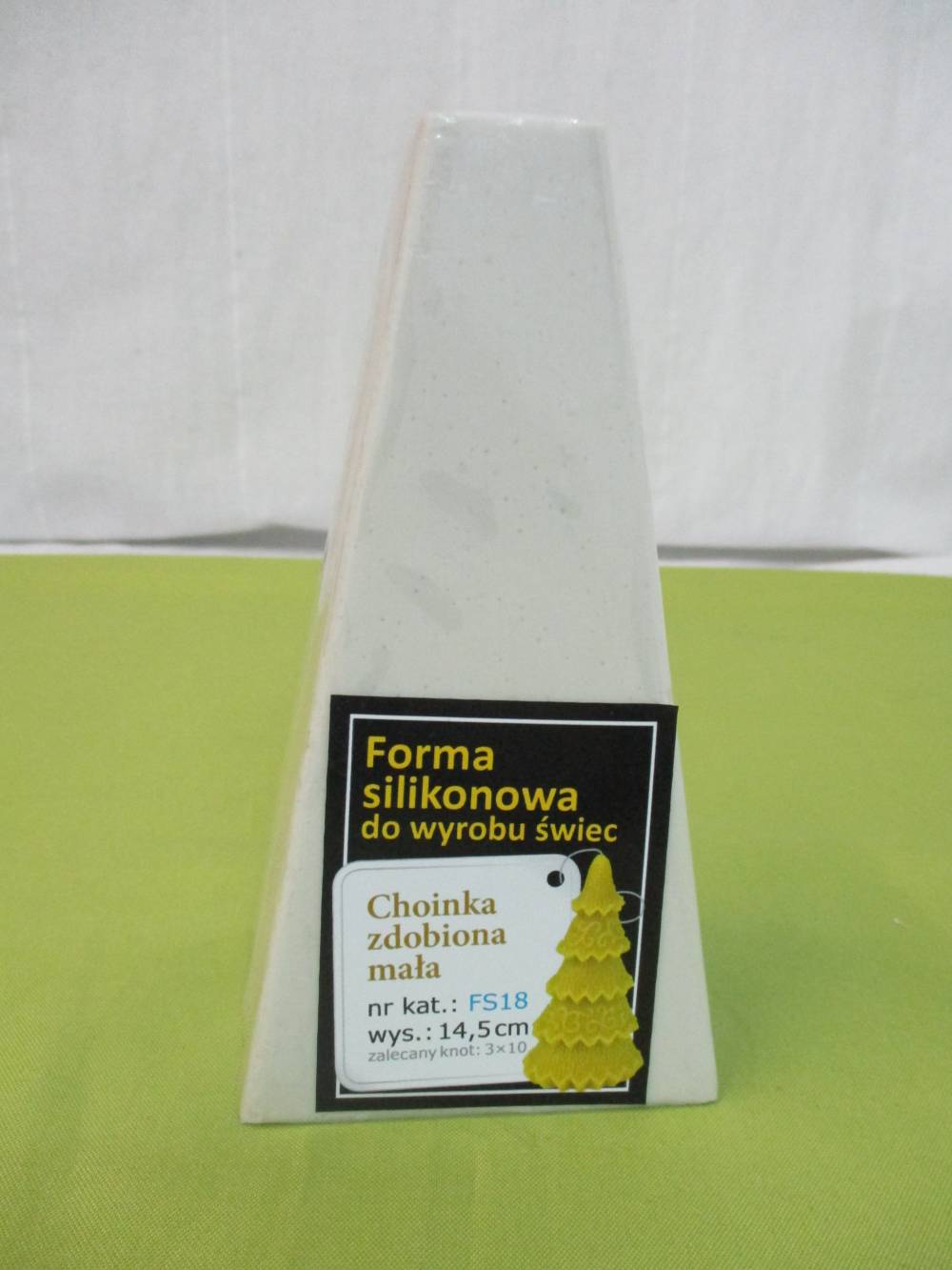 Moule Bougie Sapin De Noël En Croix - Plastique Haute Température - Pour Cire, Savon, Aromathérapie - Dimensions 9,5x12cm